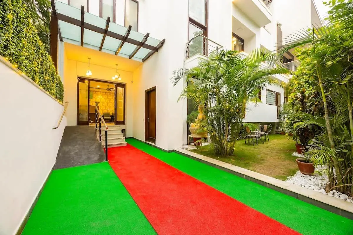 Penthouse With Jacuzzi Steam Bath &Foot Massage Lejlighed Gurgaon Indien