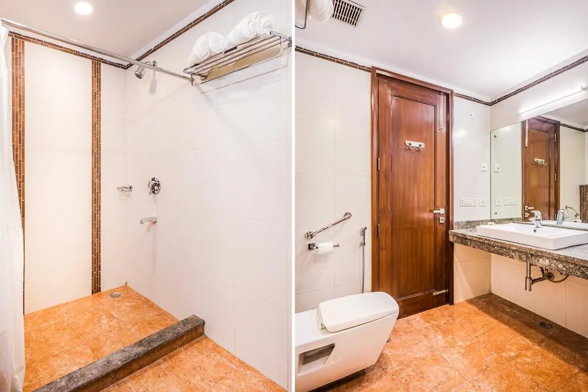 Penthouse With Jacuzzi Steam Bath &Foot Massage Lejlighed Gurgaon 0*,