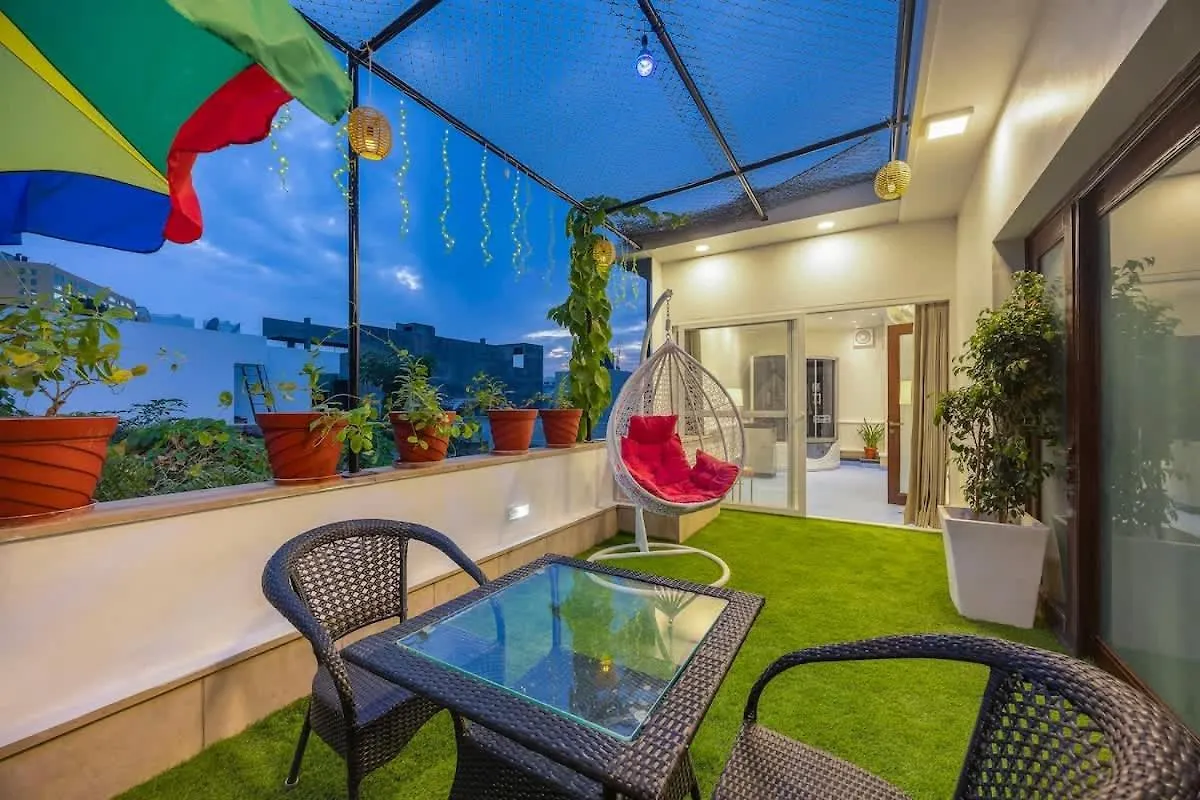 Penthouse With Jacuzzi Steam Bath &Foot Massage Lejlighed Gurgaon